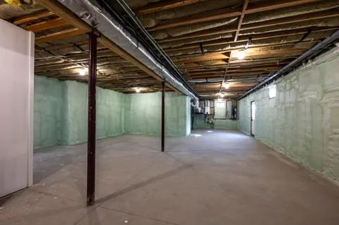 $2,350,000 | 14 Bay Avenue, East Quogue, NY 11942