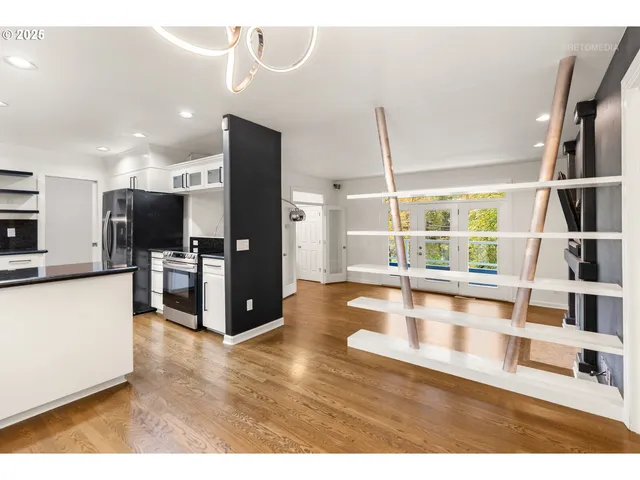 $815,000 | 600 Maple Street, Lake Oswego, OR 97034