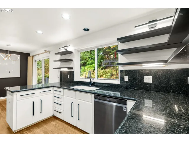 $815,000 | 600 Maple Street, Lake Oswego, OR 97034