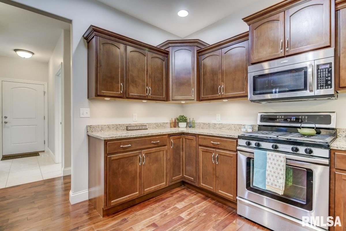 1913 Interlacken Drive Springfield, IL 62704 - Photo 12 of 32 Gallery Image 12