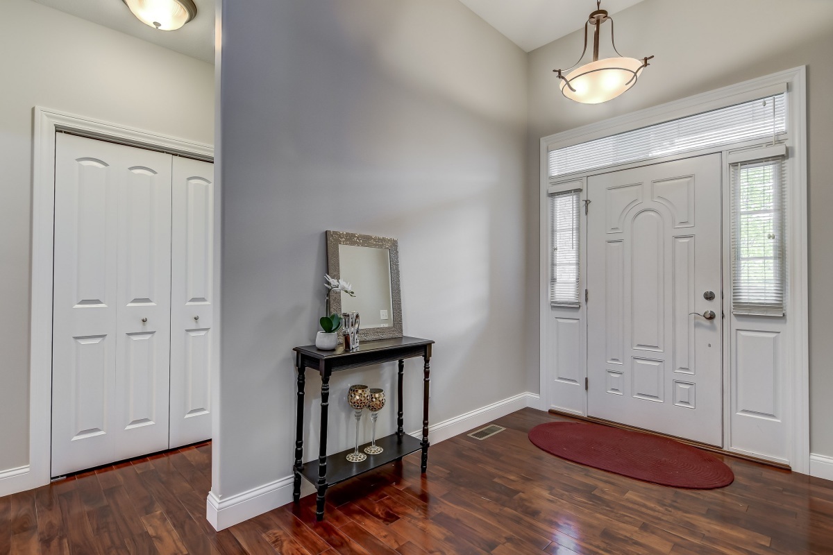1913 Interlacken Drive Springfield, IL 62704 - Photo 2 of 32 Gallery Image 2