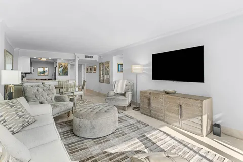 $474,900 | 14 Royal Palm Way, Unit 501, Boca Raton, FL 33432