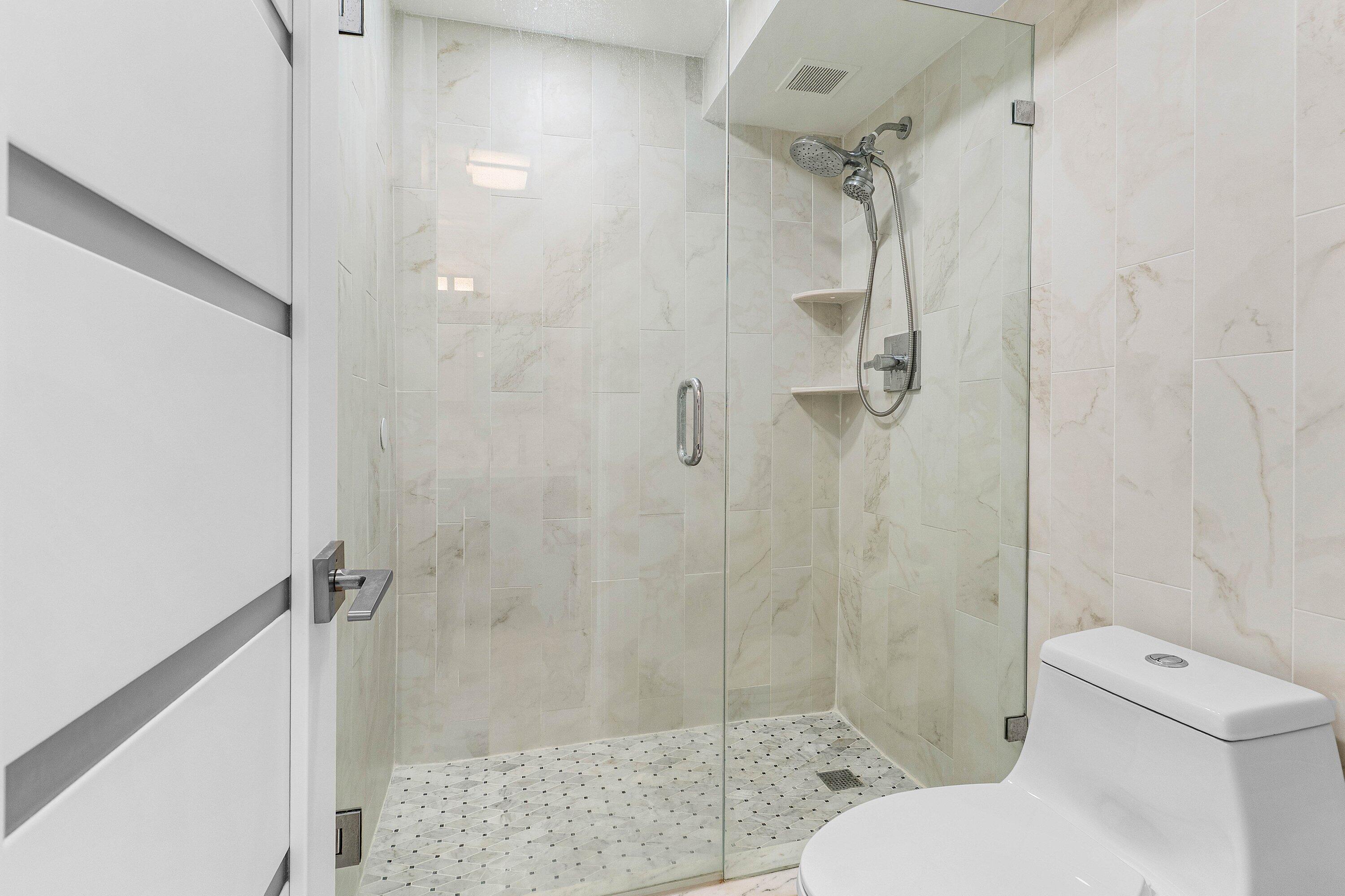 14 Royal Palm Way, Unit 501 Boca Raton, FL 33432 - Photo 25 of 39 021-14RoyalPalmWay-501-BocaRaton-FL-3343