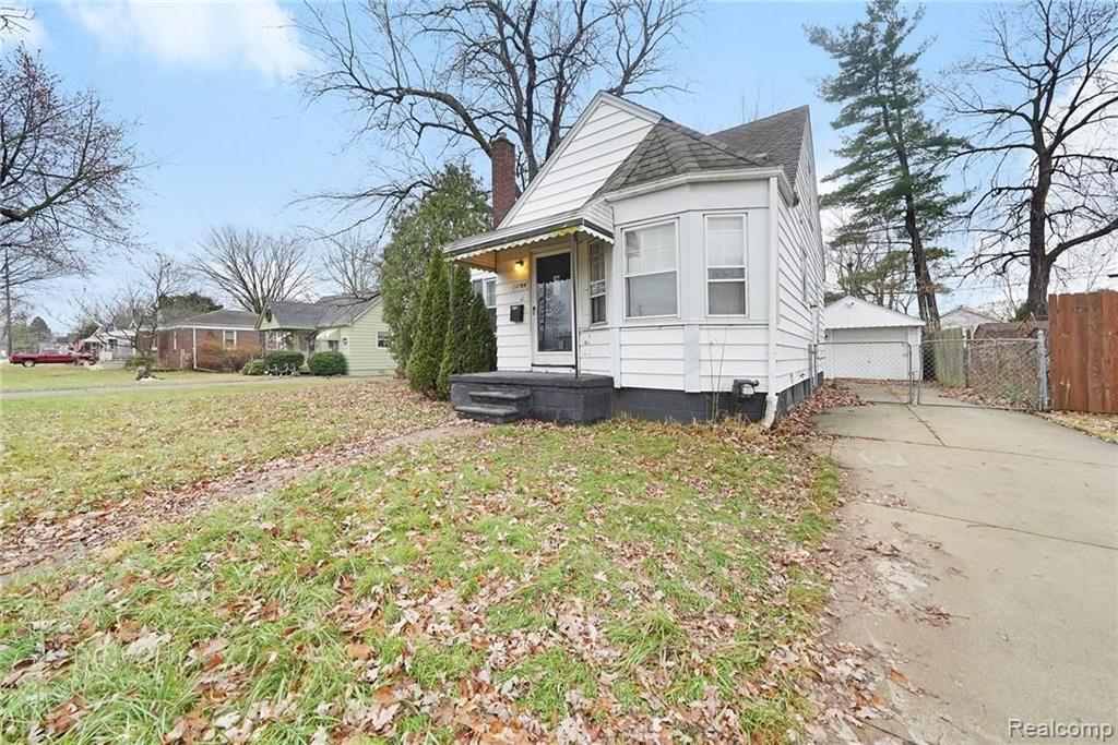 23765 Rausch Avenue Eastpointe, MI 48021 - Photo 2 of 16
