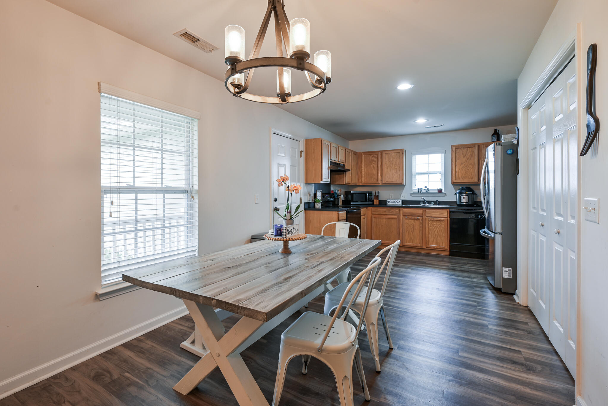 245 Border Road Goose Creek, SC 29445 - Photo 6 of 34 245 Border Rd-6