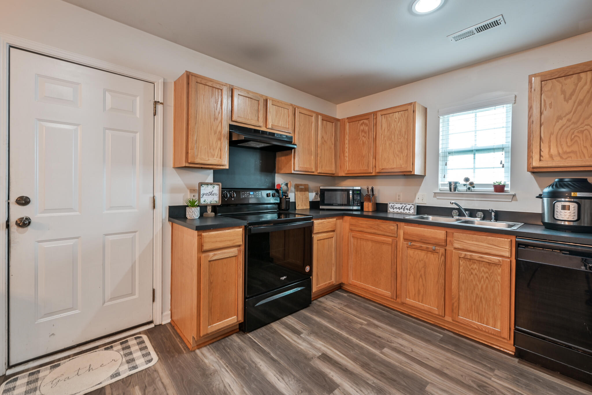 245 Border Road Goose Creek, SC 29445 - Photo 9 of 34 245 Border Rd-9