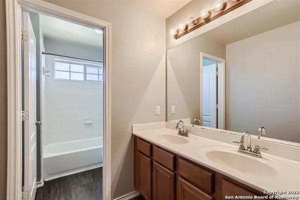 $2,600 | 979 Calico Garden, San Antonio, TX 78260