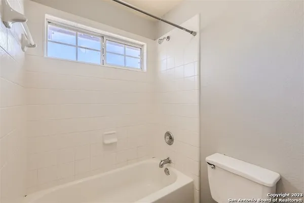 $2,600 | 979 Calico Garden, San Antonio, TX 78260