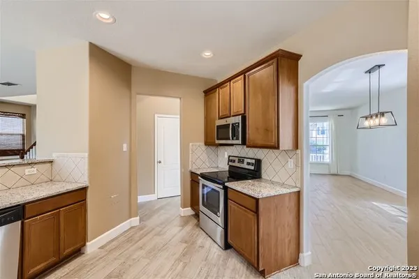 $2,600 | 979 Calico Garden, San Antonio, TX 78260