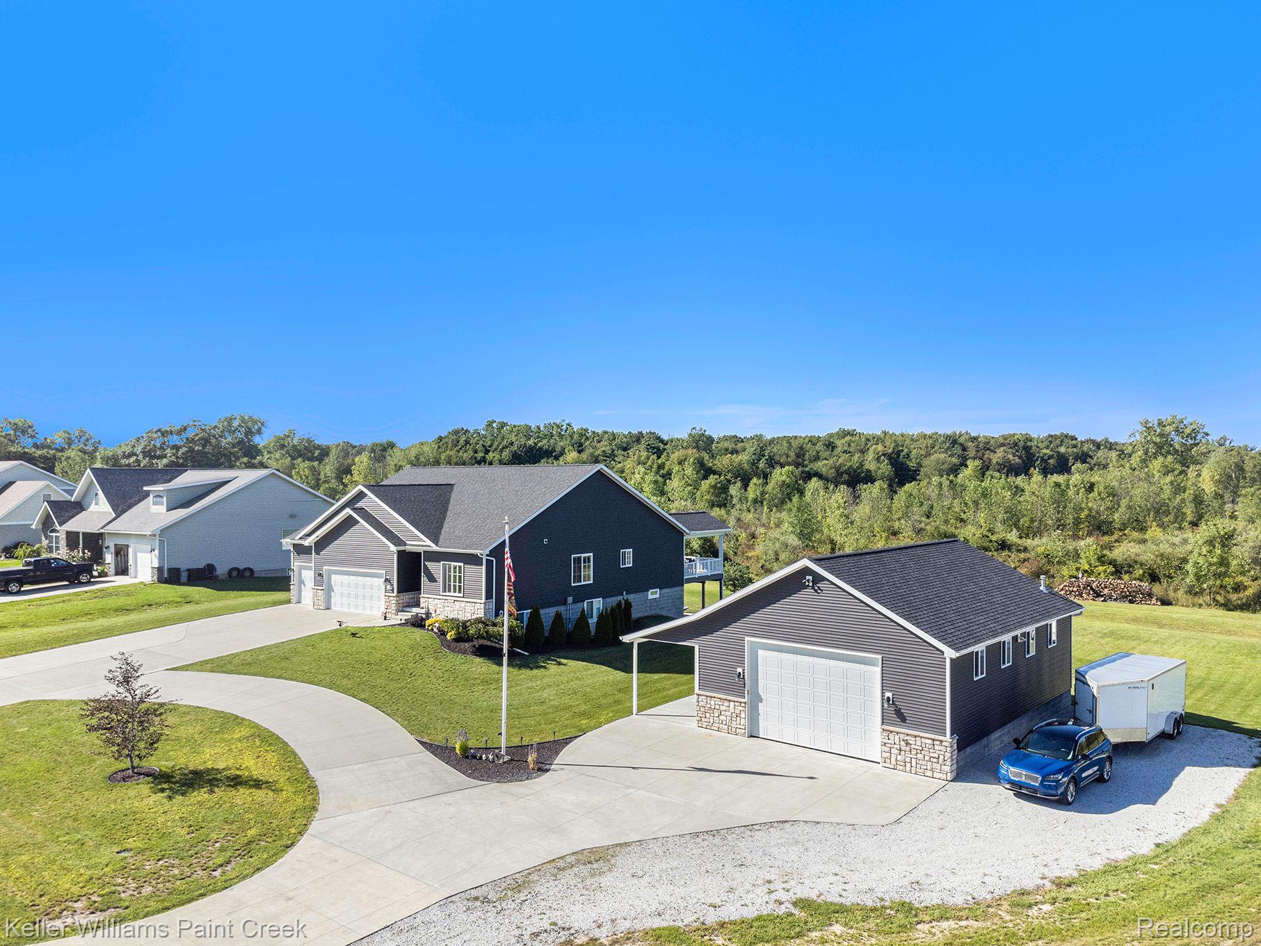 1 Acre Estate W/2019 New Build Home & Pole Barn 