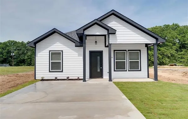 $198,500 | 116 Bowie Street, Mabank, TX 75156