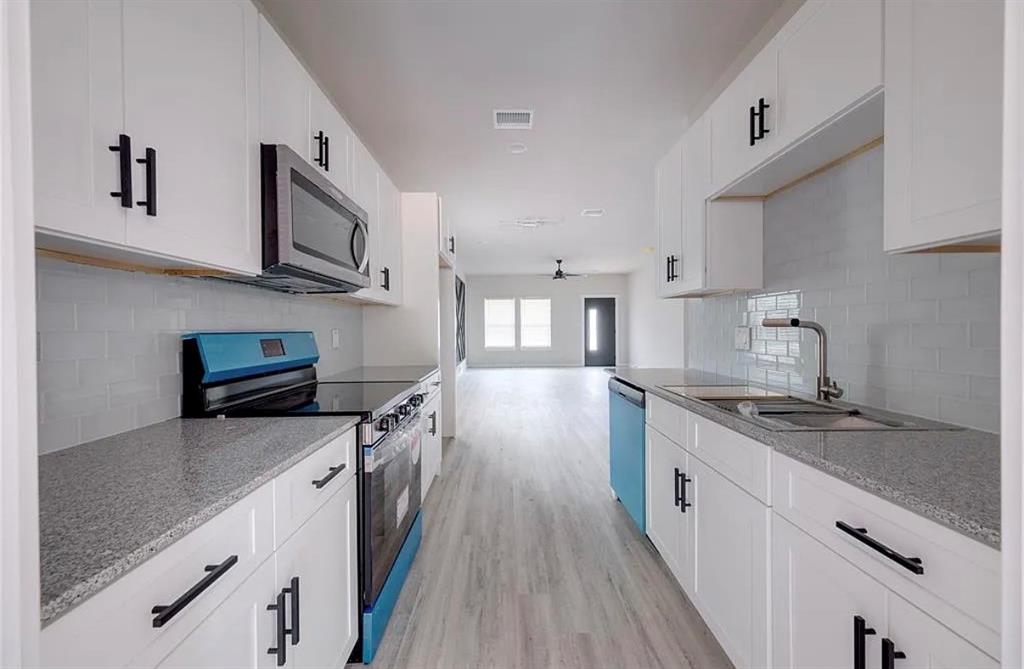 116 Bowie Street Mabank, TX 75156 - Photo 4 of 12