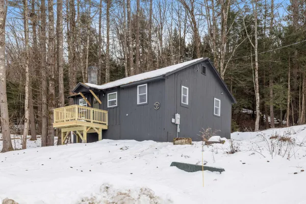 $2,750 | 31 Water Street, Unit 4, Bradford, NH 03221
