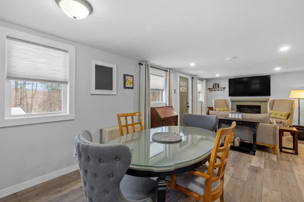 $2,750 | 31 Water Street, Unit 4, Bradford, NH 03221