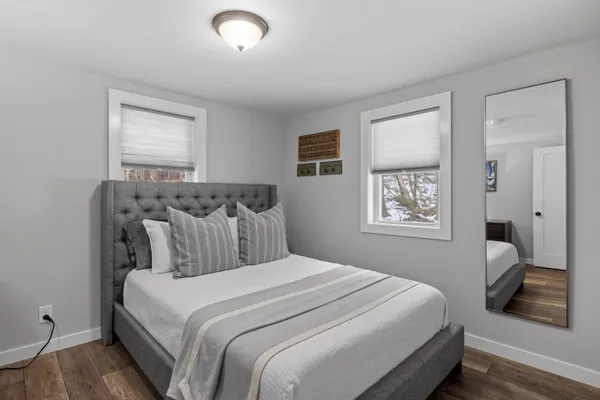 $2,750 | 31 Water Street, Unit 4, Bradford, NH 03221