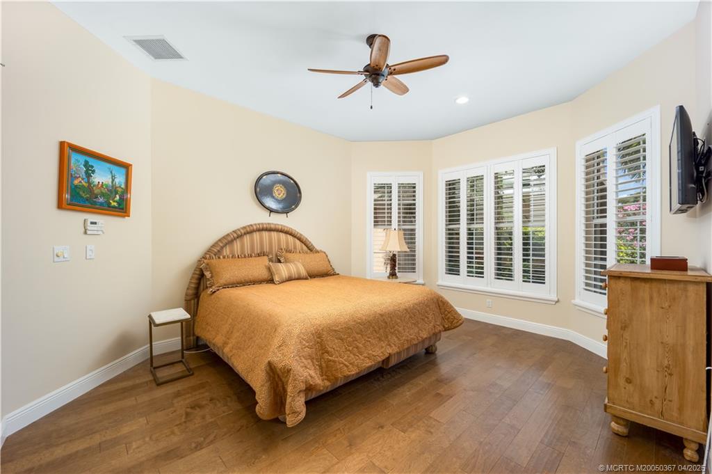 2888 Southeast Dune Drive Stuart, FL 34996 - Photo 25 of 53 Third bedroom with bath
