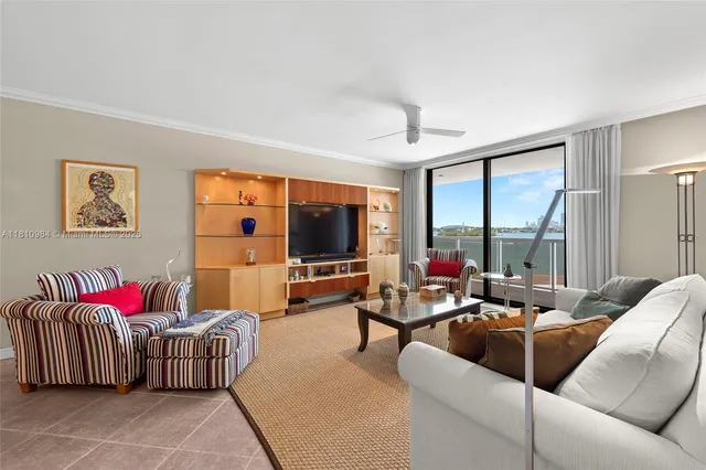 $1,215,000 | 9 Island Avenue, Unit 505, Miami Beach, FL 33139