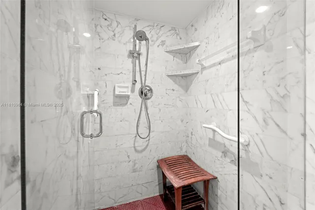 $1,215,000 | 9 Island Avenue, Unit 505, Miami Beach, FL 33139