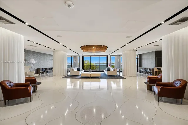$1,215,000 | 9 Island Avenue, Unit 505, Miami Beach, FL 33139