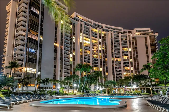 $1,215,000 | 9 Island Avenue, Unit 505, Miami Beach, FL 33139