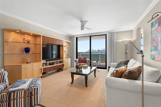 $1,215,000 | 9 Island Avenue, Unit 505, Miami Beach, FL 33139