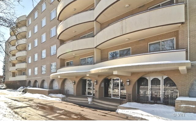 6400 North Cicero Ave Unit 309