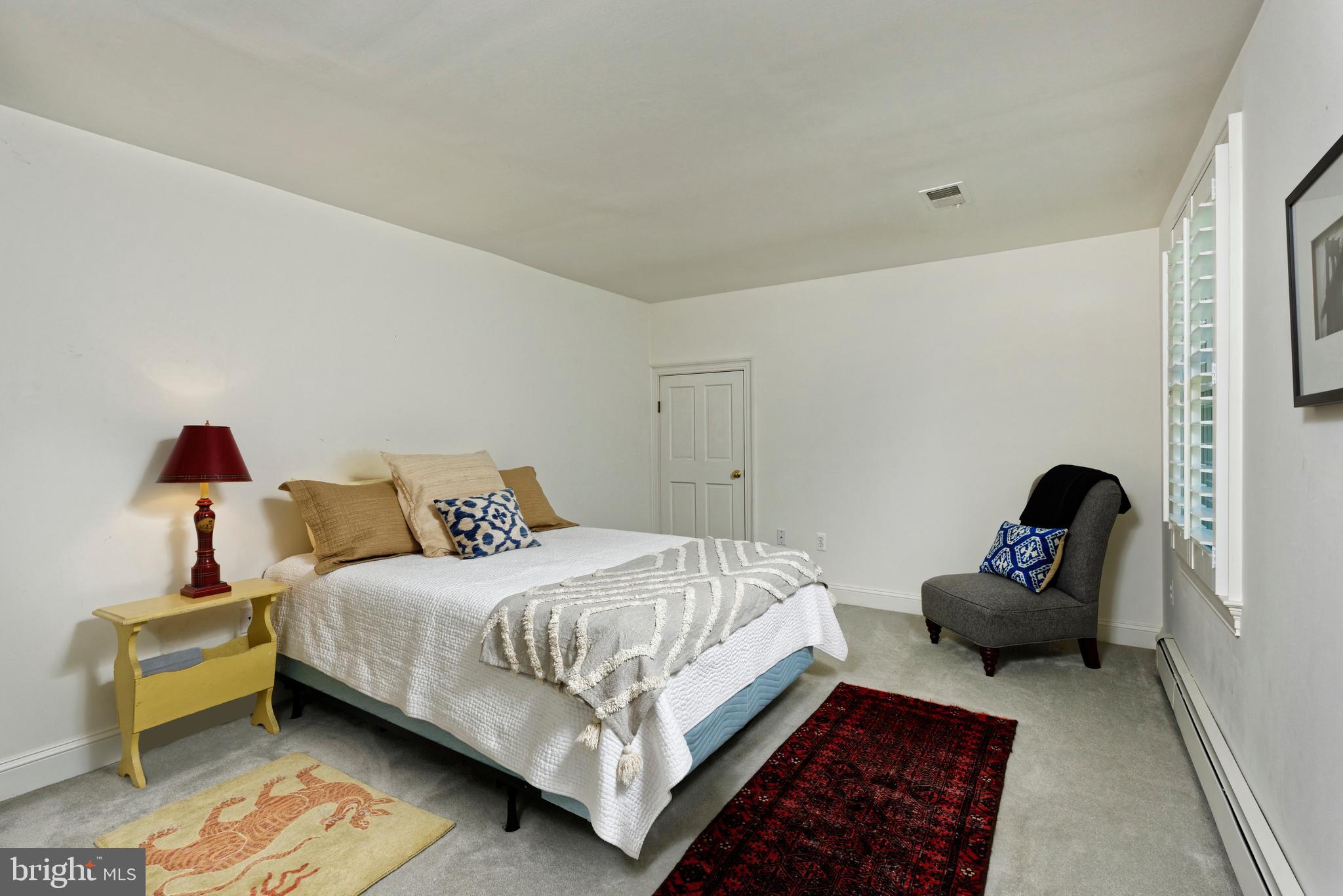 1310 Delaplane Grade Road Upperville, VA 20184 - Photo 38 of 94 2nd level guest bedroom #3 w/walk-in closet