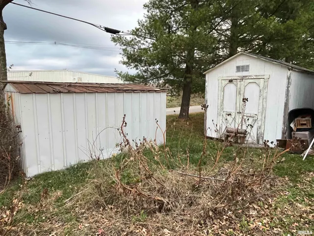 $29,900 | 1000 Dover Street, Centralia, IL 62801