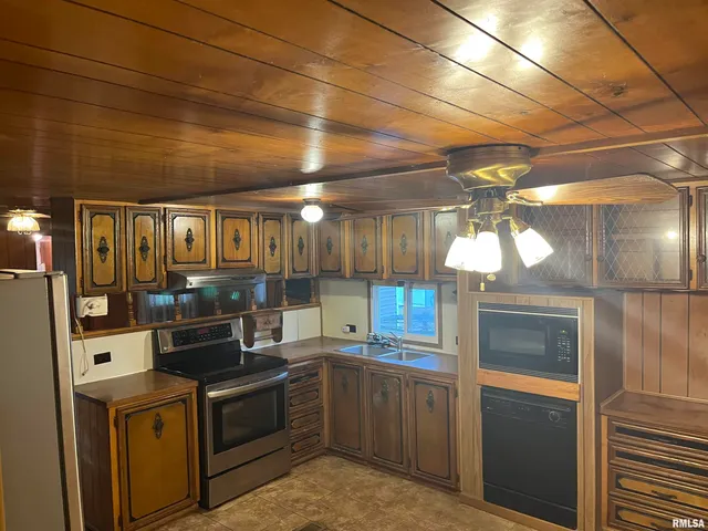 $29,900 | 1000 Dover Street, Centralia, IL 62801