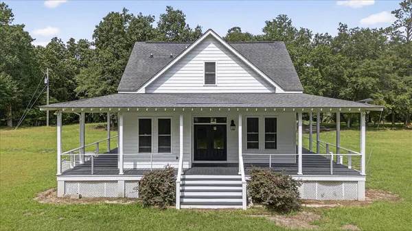 $599,999 | 136 Fire House Road, Holly Hill, SC 29059
