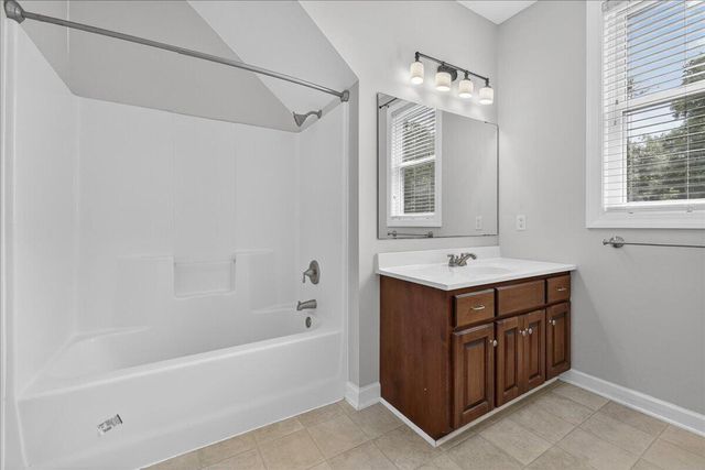 $599,999 | 136 Fire House Road, Holly Hill, SC 29059