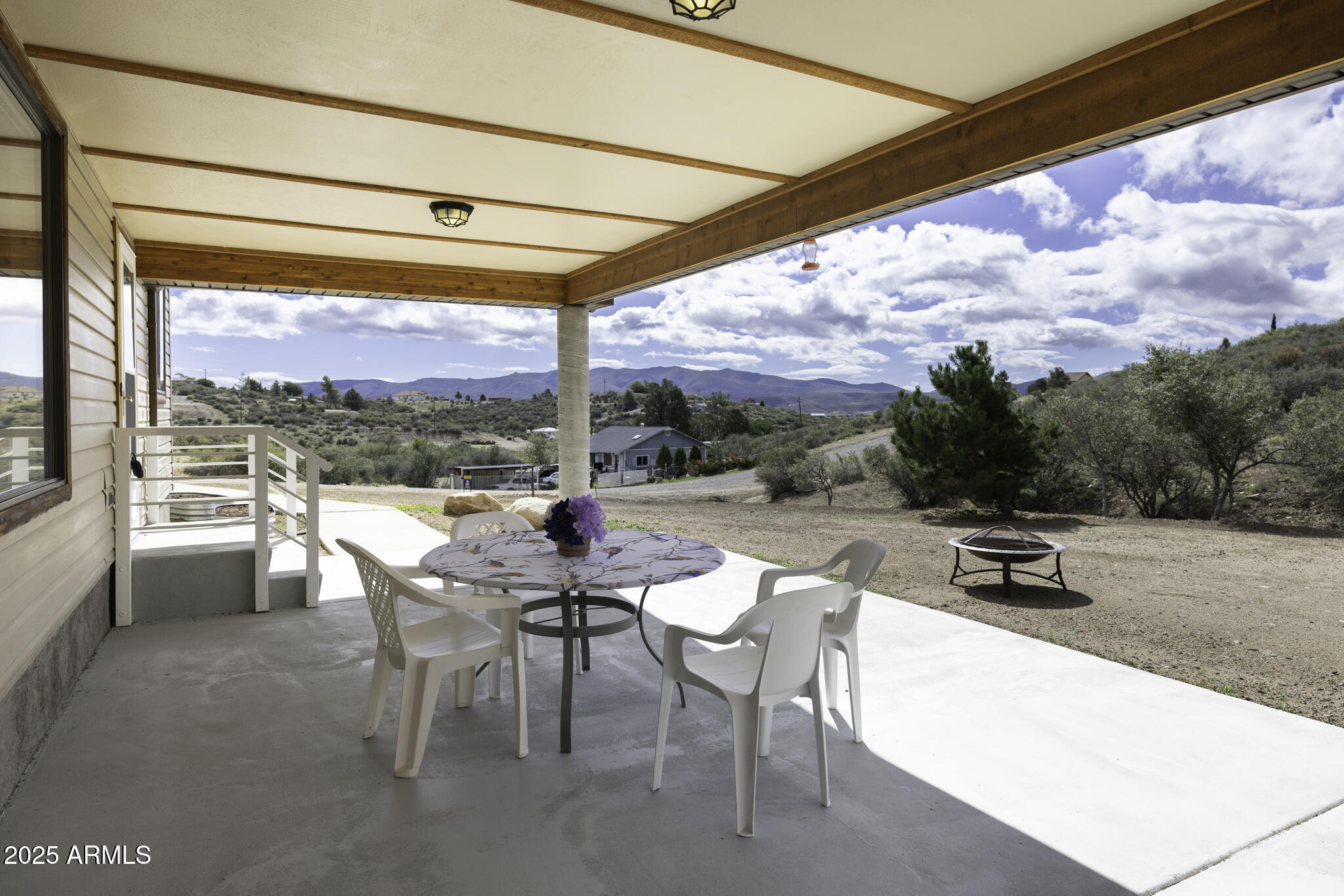 18168 Spoon Road Peeples Valley, AZ 86332 - Photo 24 of 32 a outdoor space with furniture