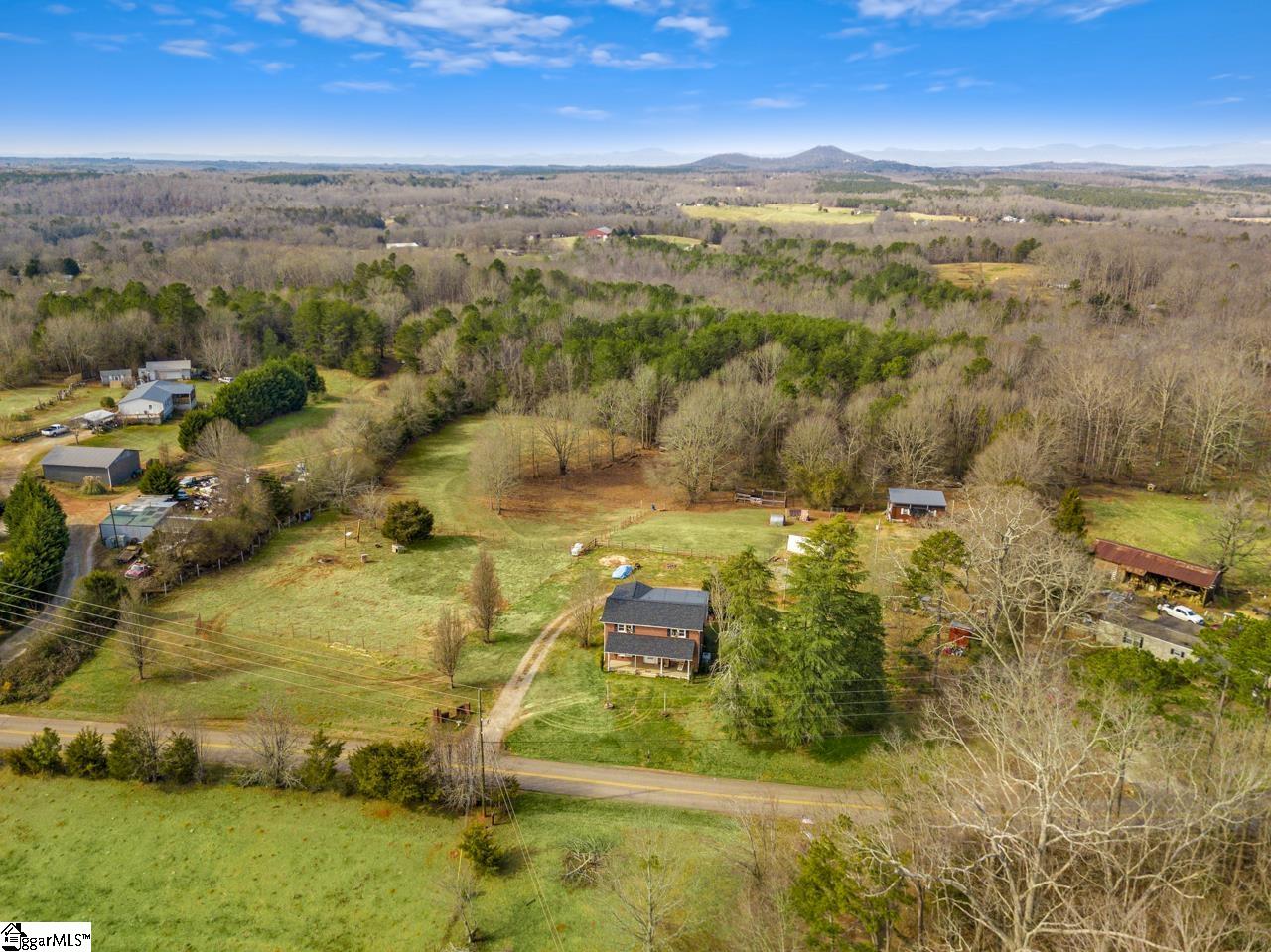 755 Golden Creek Road Liberty, SC 29657 - Photo 5 of 36