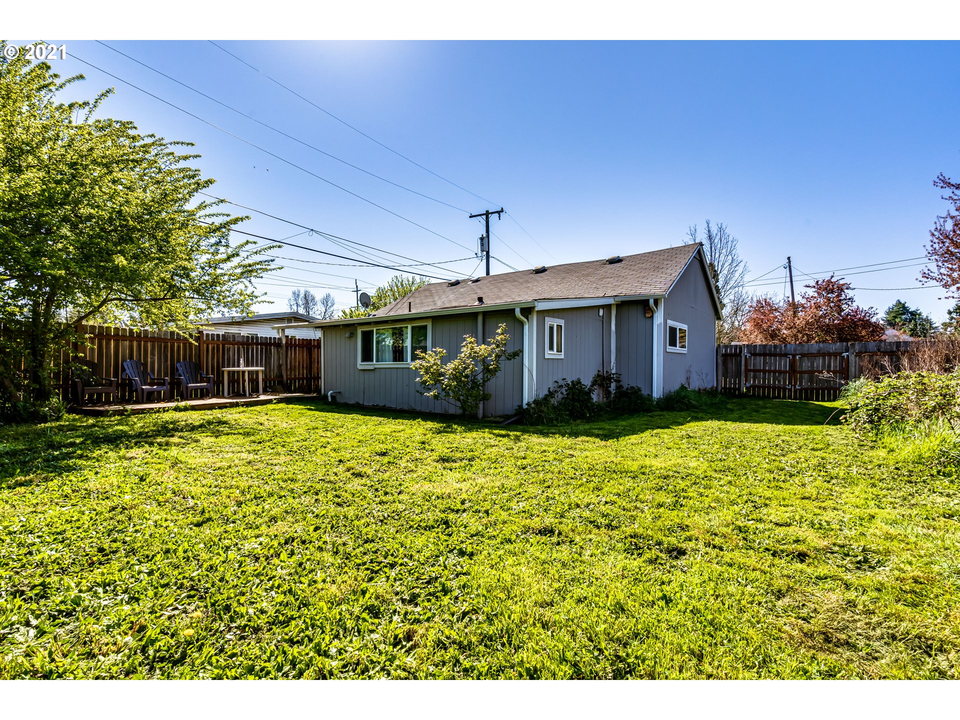 151 West I Street Springfield, OR 97477 - Photo 11 of 12
