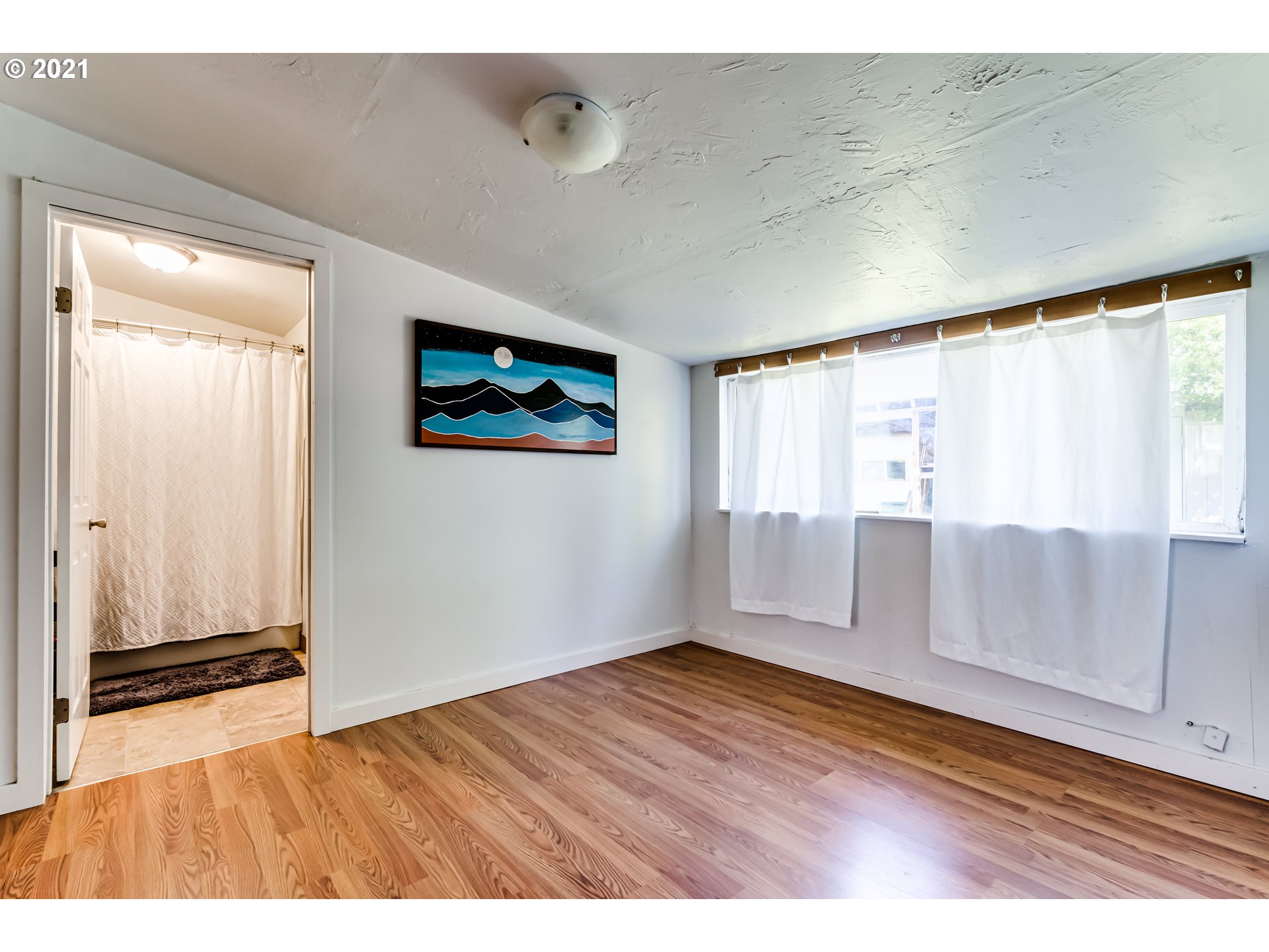 151 West I Street Springfield, OR 97477 - Photo 8 of 12