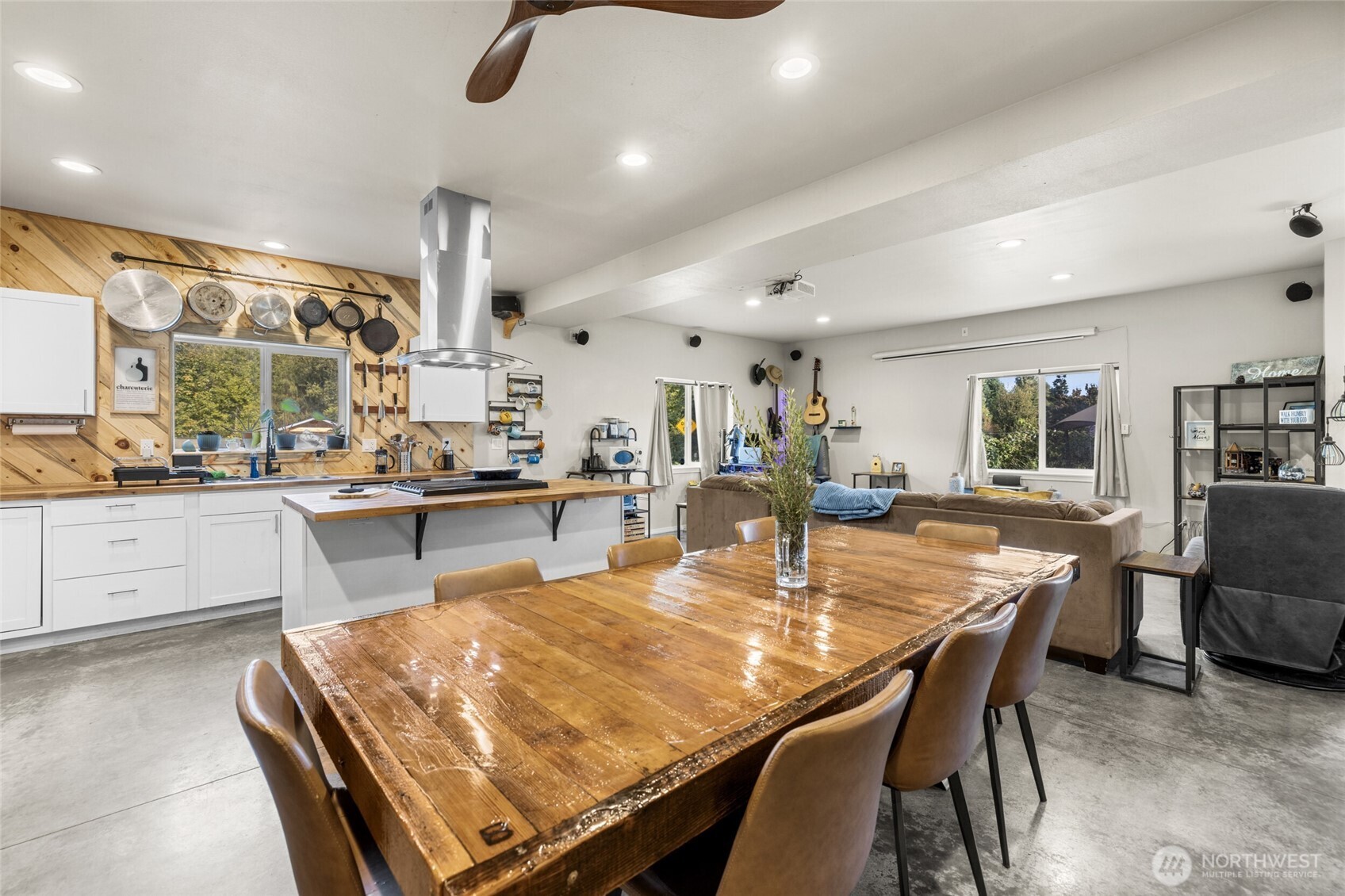 3696 Legg Road Bow, WA 98232 - Photo 8 of 29 Gallery Image 8