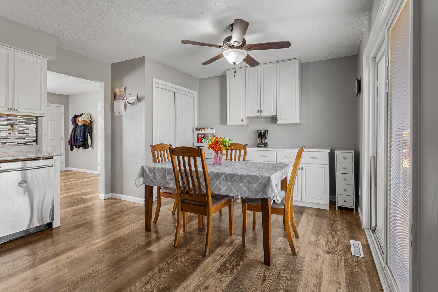 610 Roosevelt Road Philo, IL 61864 - Photo 24 of 32