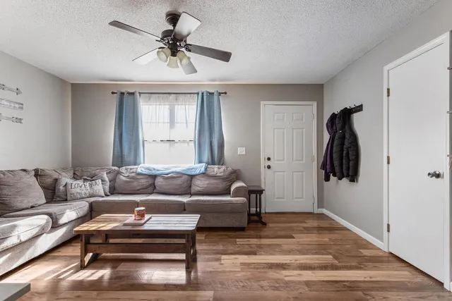 $197,500 | 610 Roosevelt Road, Philo, IL 61864