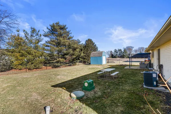 $195,000 | 610 Roosevelt Road, Philo, IL 61864