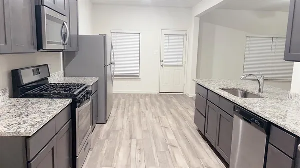 $1,900 | 13514 Mineral Road, Ponder, TX 76259
