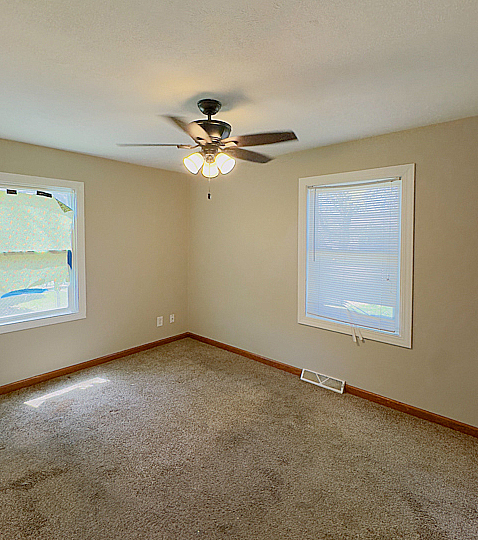 3218 Sherman Street Springfield, IL 62703 - Photo 11 of 17
