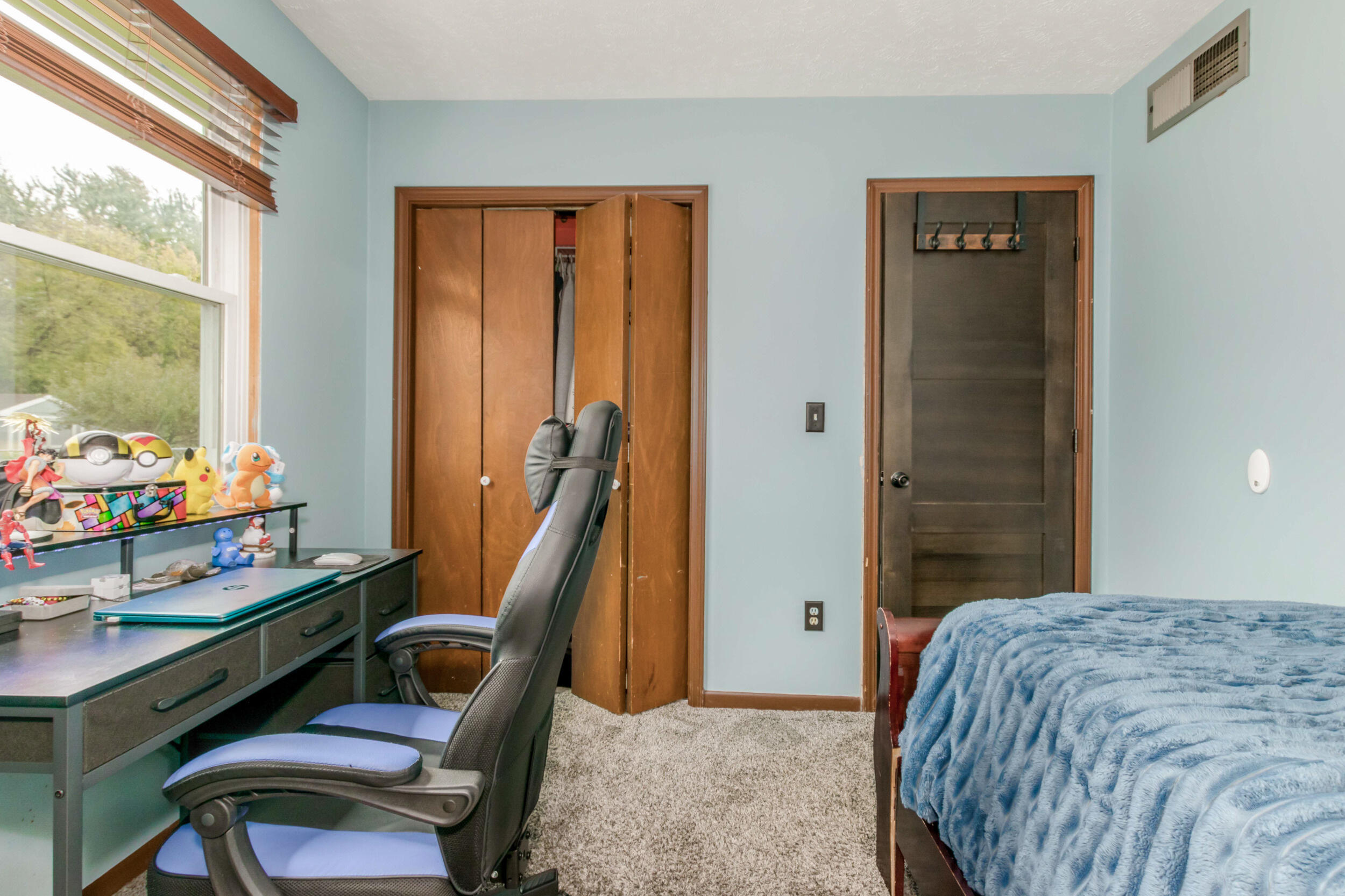 5751 Joshua Street Lansing, MI 48911 - Photo 13 of 30 joshua 5751-16