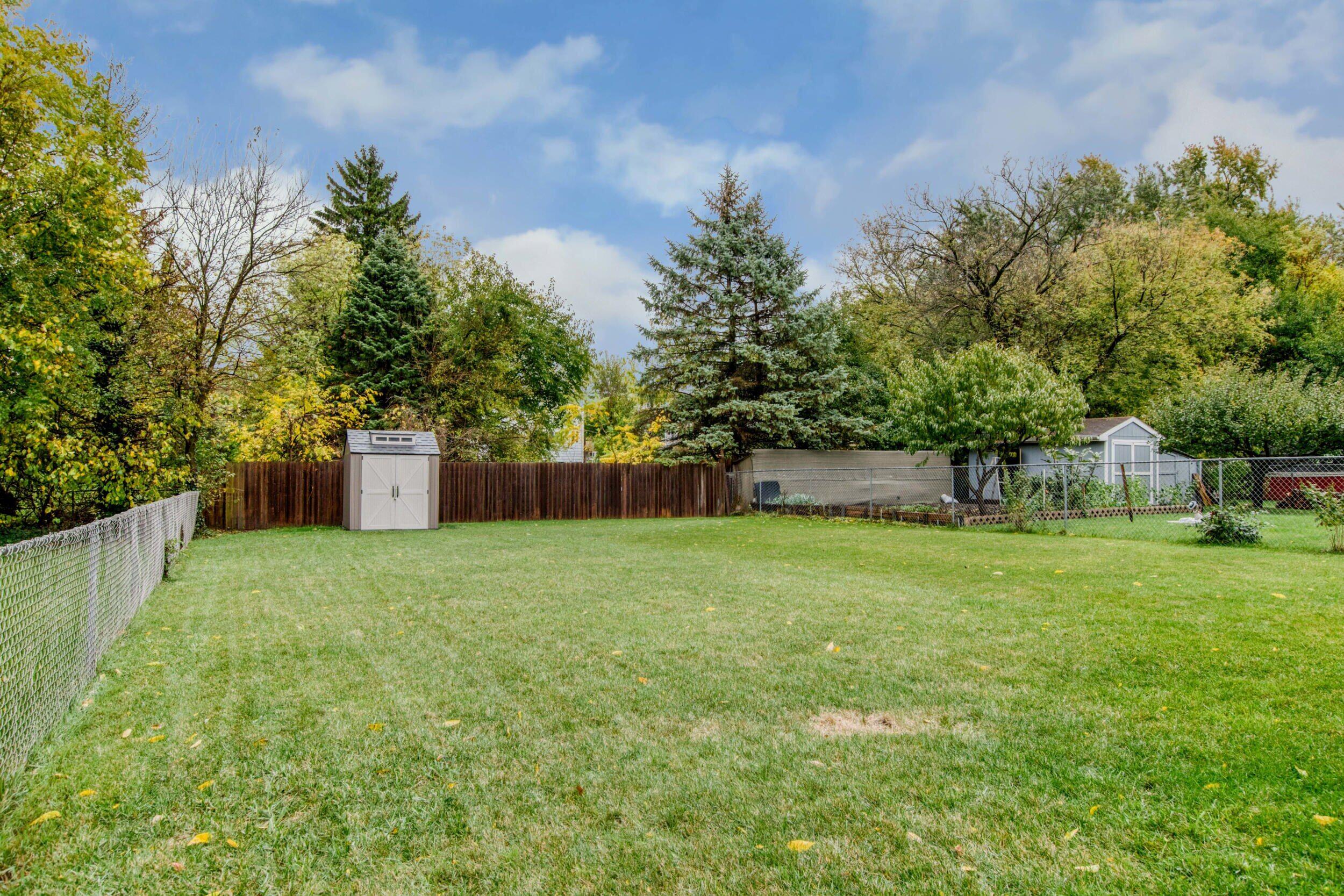 5751 Joshua Street Lansing, MI 48911 - Photo 25 of 30 joshua 5751-27