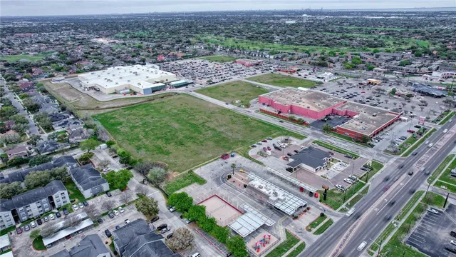 $2,500,000 | 5501 Huntwick Avenue, Corpus Christi, TX 78413