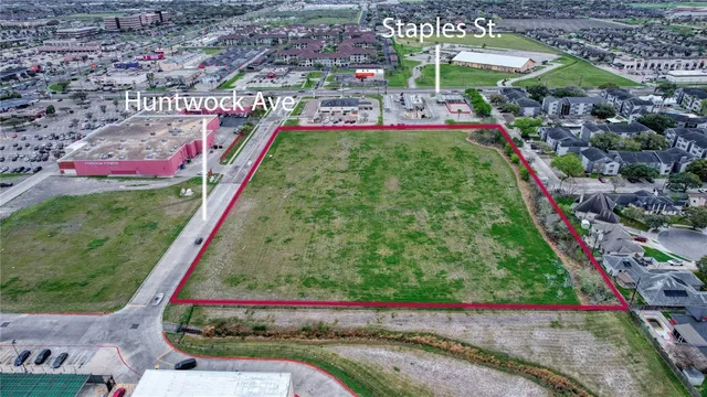 $2,500,000 | 5501 Huntwick Avenue, Corpus Christi, TX 78413