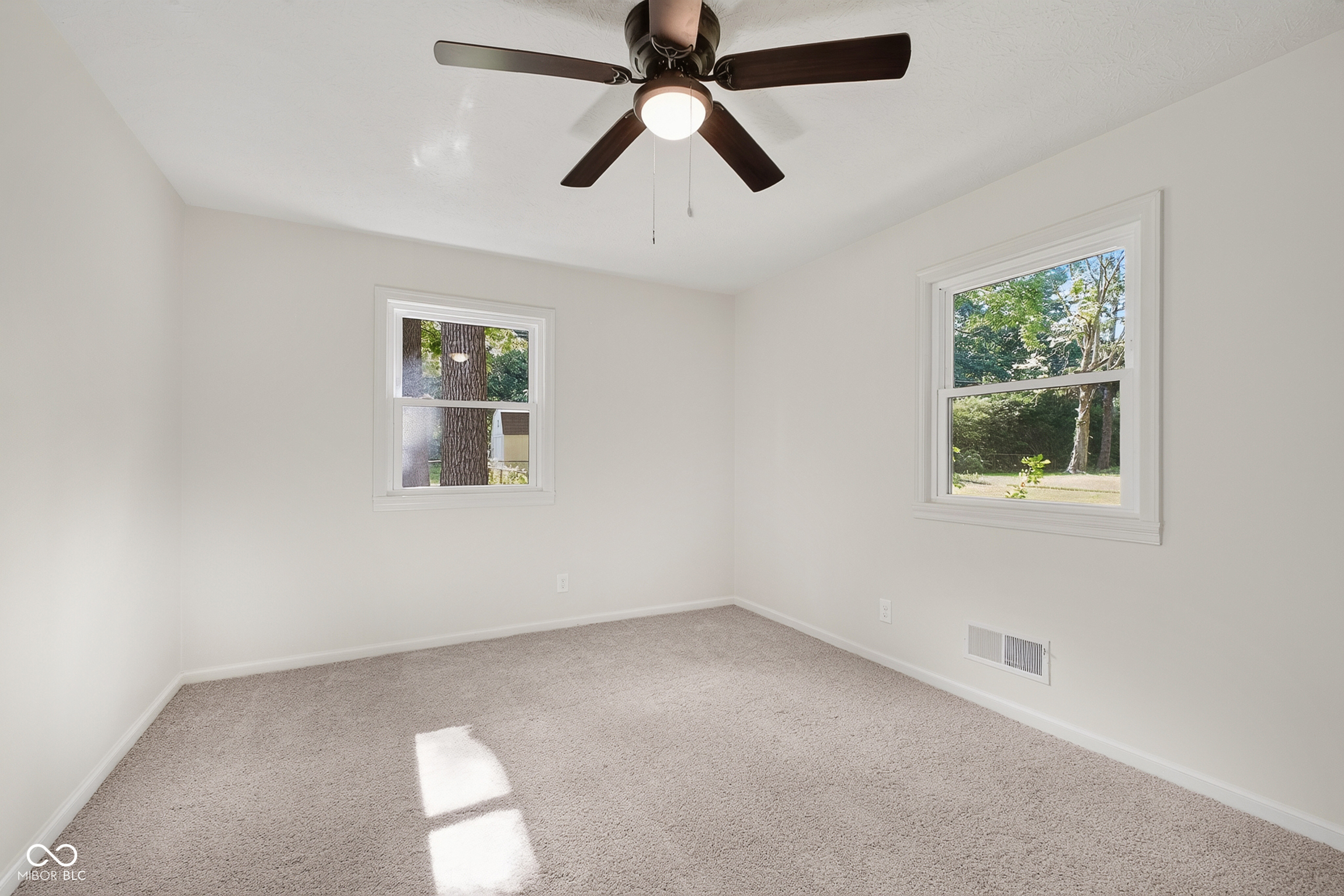 9230 Westfield Road Indianapolis, IN 46240 - Photo 21 of 26 Gallery Image 21