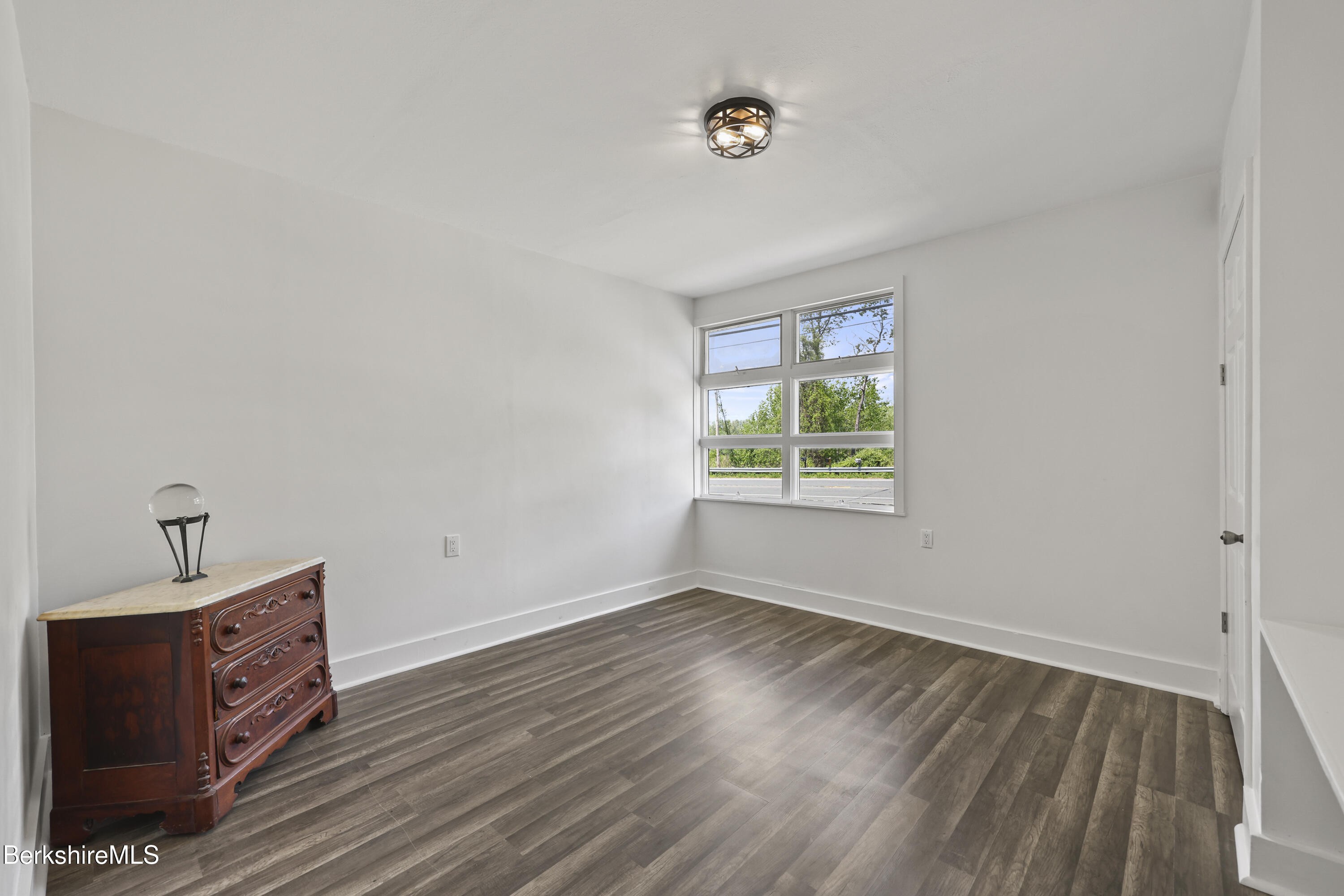 689 North Main Street Sheffield, MA 01257 - Photo 13 of 24 100 Bedroom One