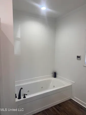 $300,000 | 1889 Gore Springs Road, Gore Springs, MS 38929