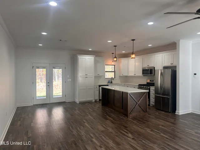 $315,000 | 1889 Gore Springs Road, Gore Springs, MS 38929