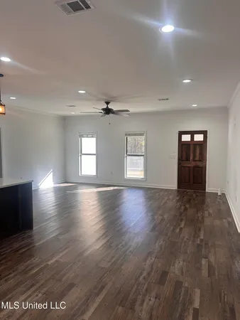 $300,000 | 1889 Gore Springs Road, Gore Springs, MS 38929